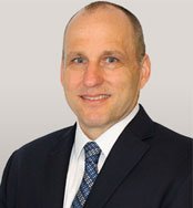 Retrato de Dr. Robert Kaufer